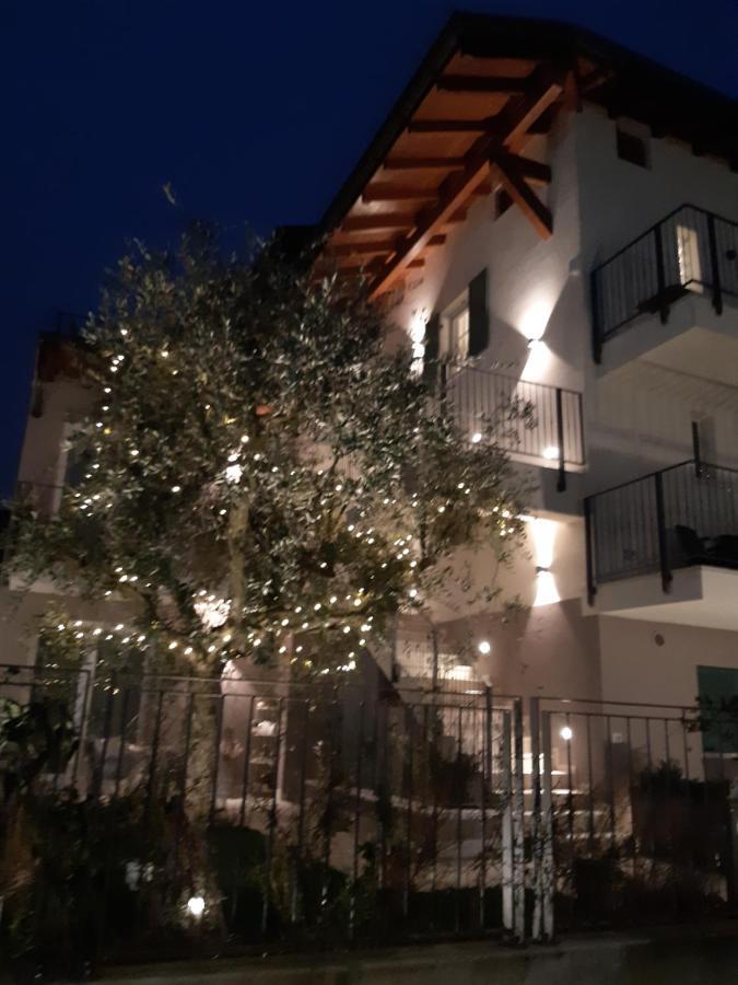 Il Nido Degli Usignoli Hotel Peschiera del Garda Exterior foto